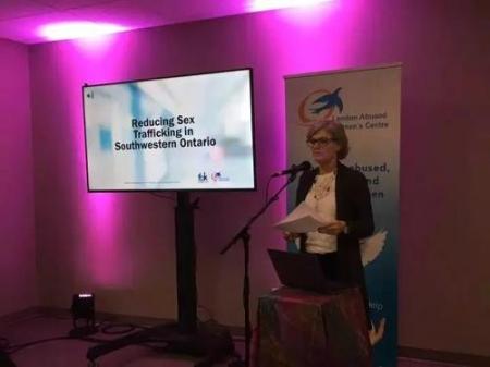 【伦敦头条】伦敦“反对性贩运”网络宣传活动