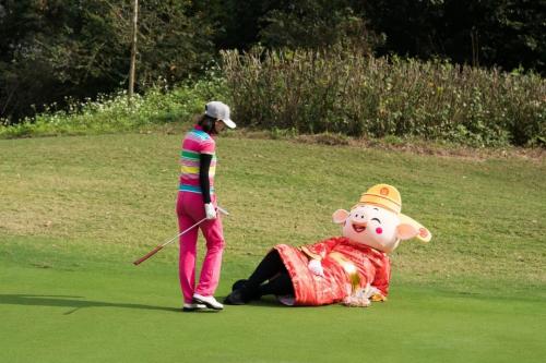 A Fun Start at the Foshan Golf Club