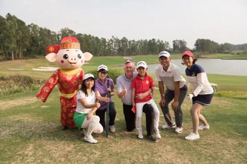 A Fun Start at the Foshan Golf Club