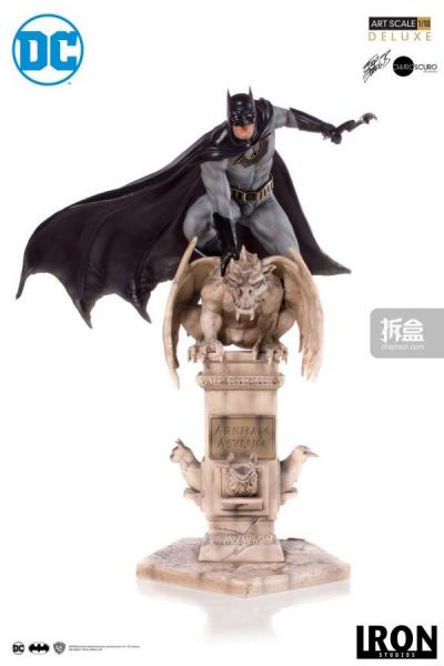 IRON STUDIOS DC BATMAN蝙蝠侠 1:10 雕像豪华版