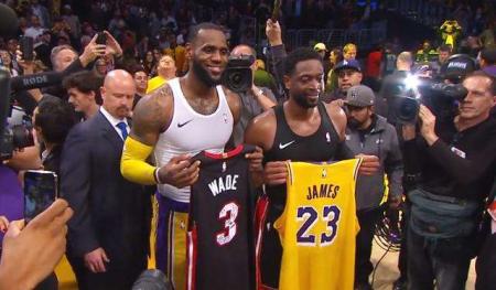 韦德互换到手的球衣一般会怎么处理？挂墙上