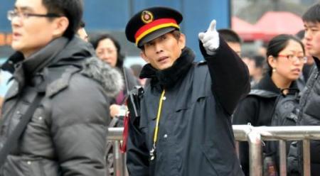【春运每日之星】“多事”的值班站长——郑凌