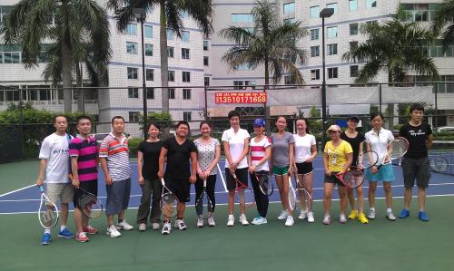 深圳网球培训 打网球唤醒你的身体释放自己 ！